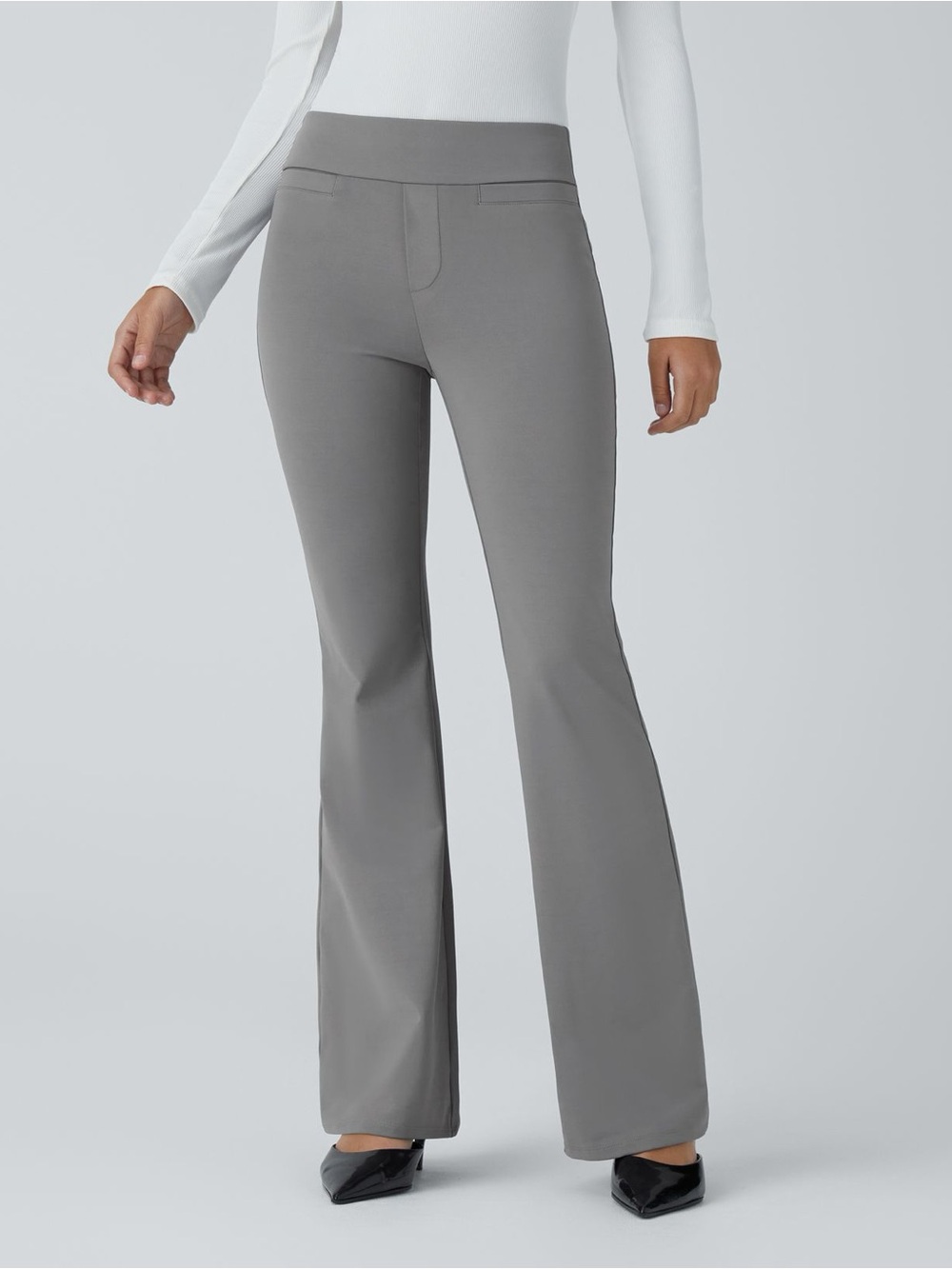 Mid Rise Back Side Pocket Slight Flare Work Pants size S